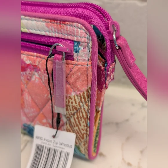 Vera Bradley Wristlet - NWT - Pink/Blue Floral 8x4.5 Inches - Picture 5 of 11